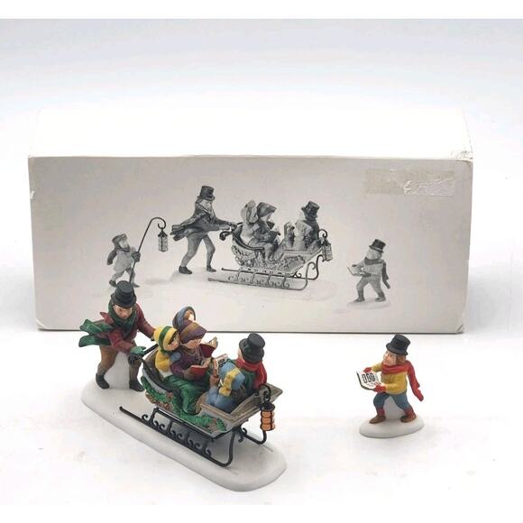 Dept 56 Caroling With The Cratchit Family Heritage Village Set Of 2 In Box *READ - Picture 2 of 15